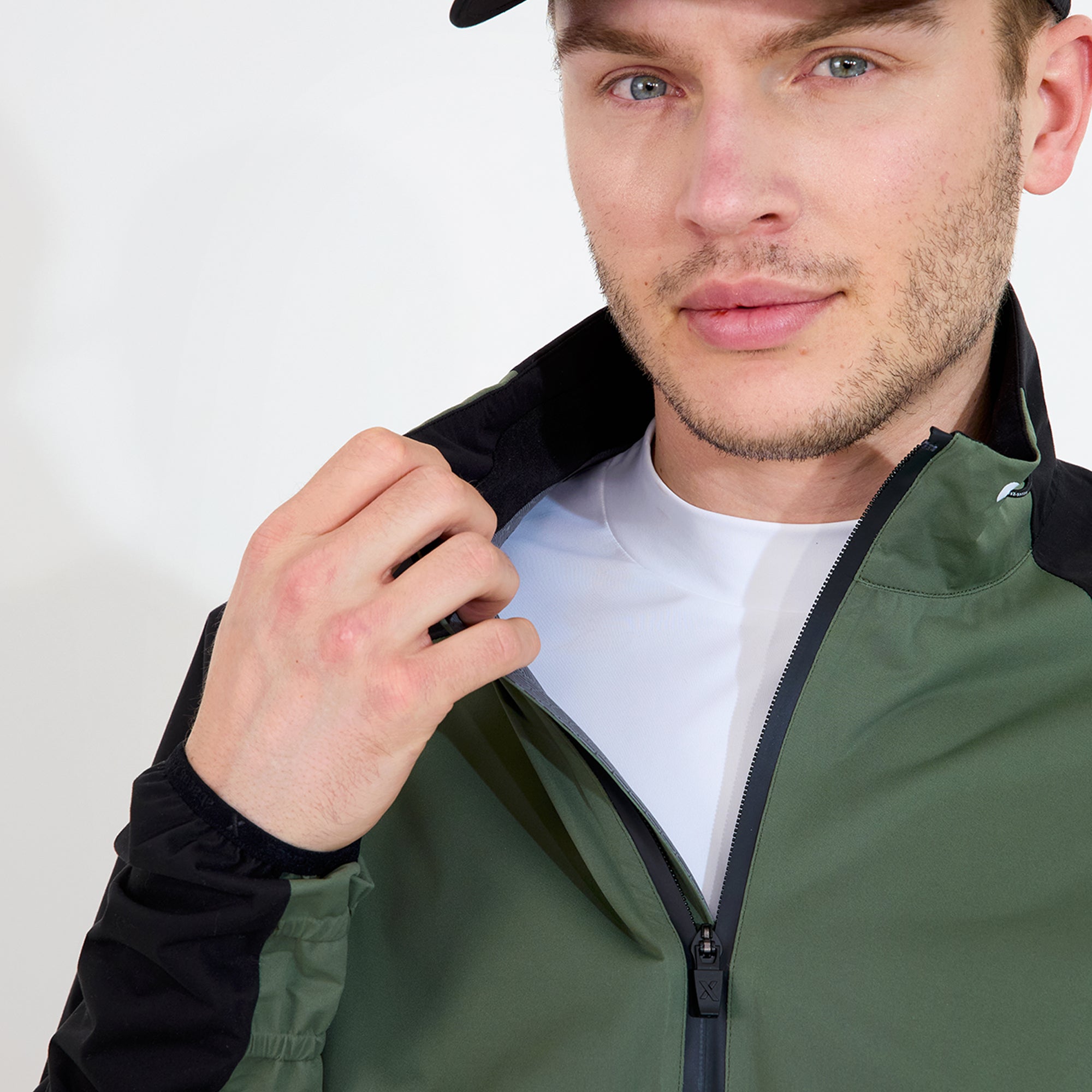 Men Pitch 37.5 technology waterproof half-zip – Abacus Sportswear US